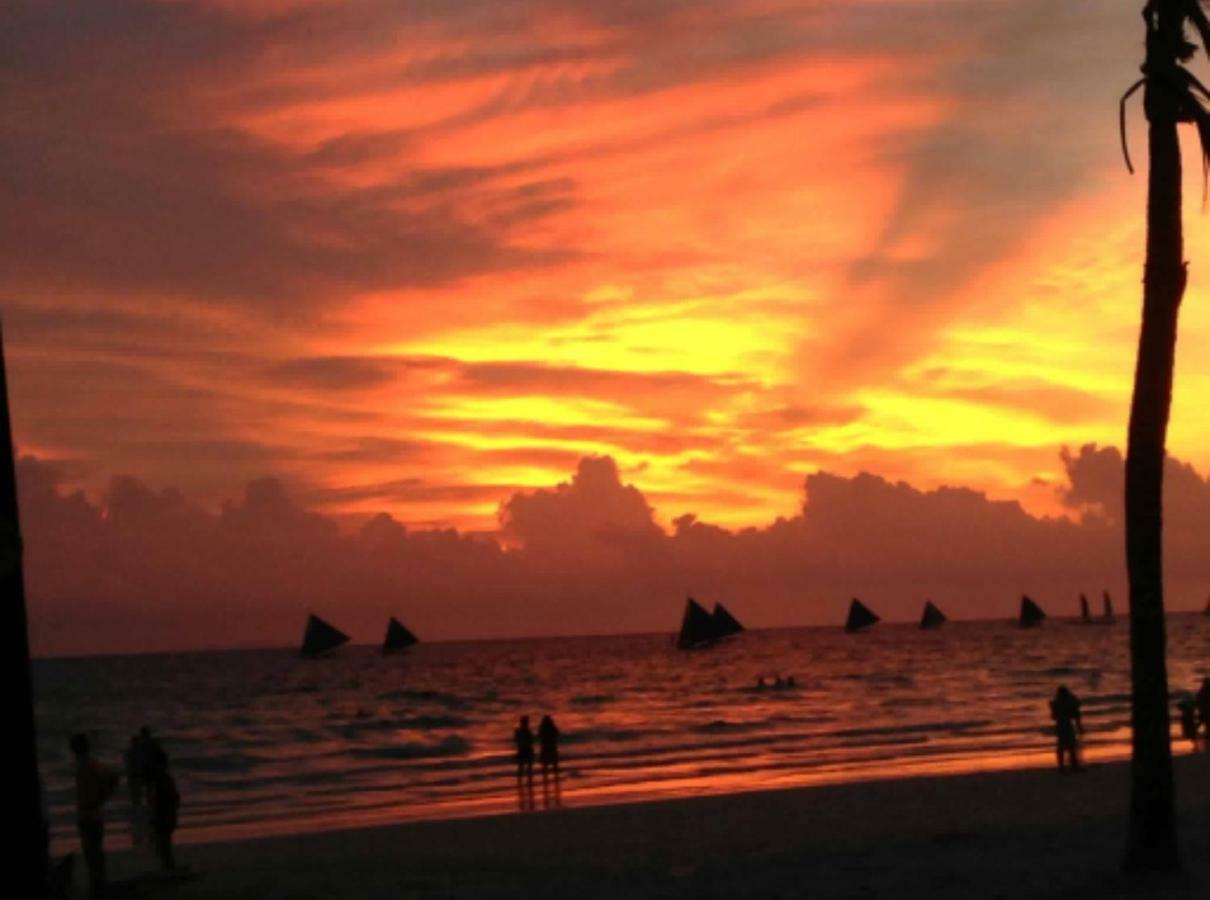 Chateau De Boracay Balabag  Luaran gambar